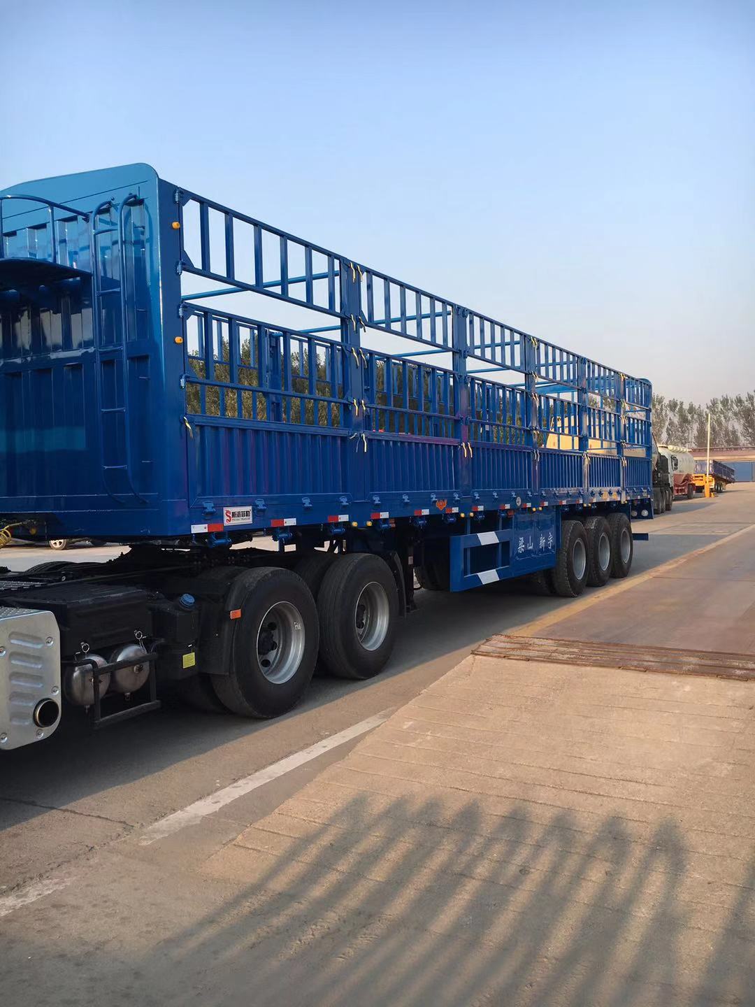 仓栅式半挂车厂家