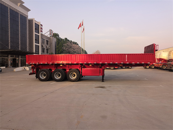 侧翻自卸式半挂车