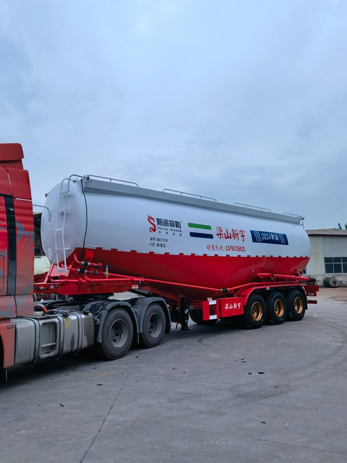 水泥罐车厂家