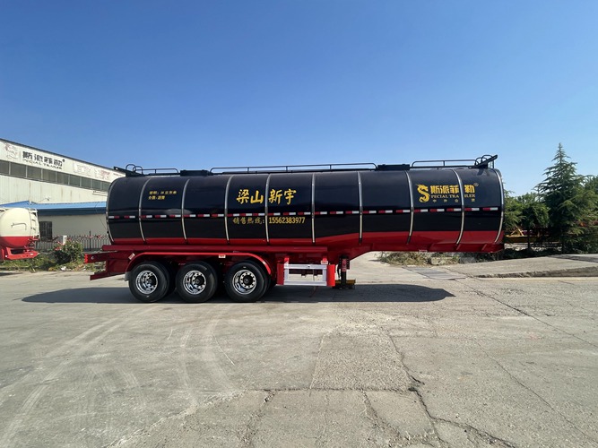 拉沥青油罐车